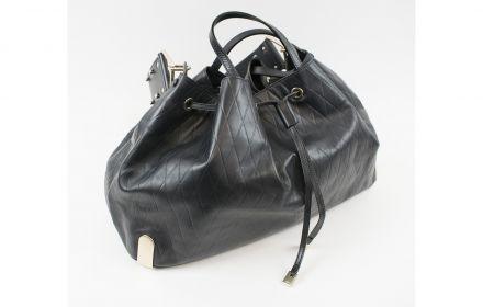Louis Vuitton Monogram Vernis Roxbury Drive M91372 Beige Leather Patent  leather ref.967375 - Joli Closet