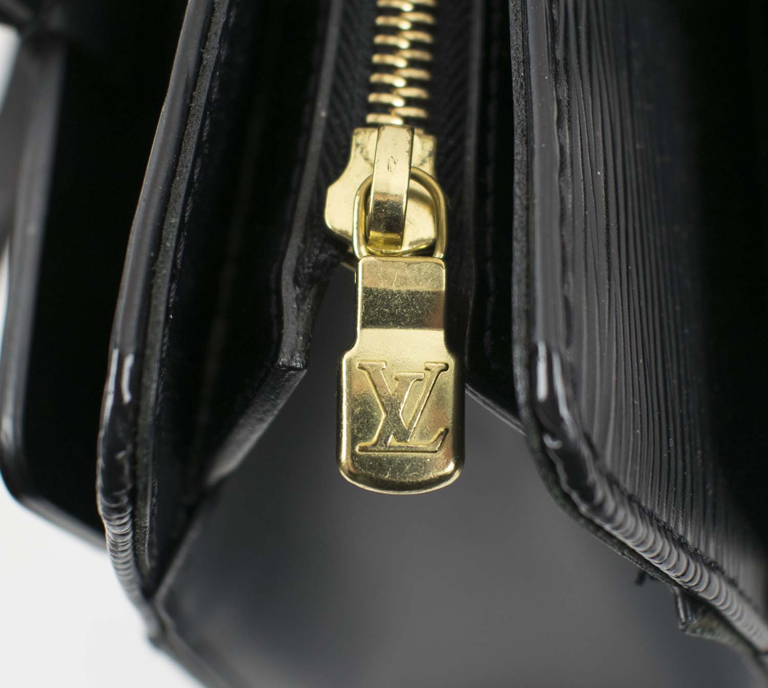 Louis Vuitton Pepper Epi Leather Croisette PM Tote Bag - Yoogi's Closet