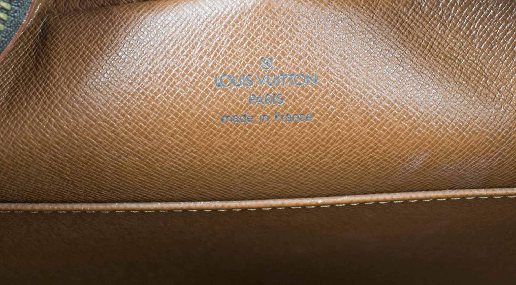 Louis Vuitton Brown Monogram Cite MM Leather Cloth ref.179369 - Joli Closet