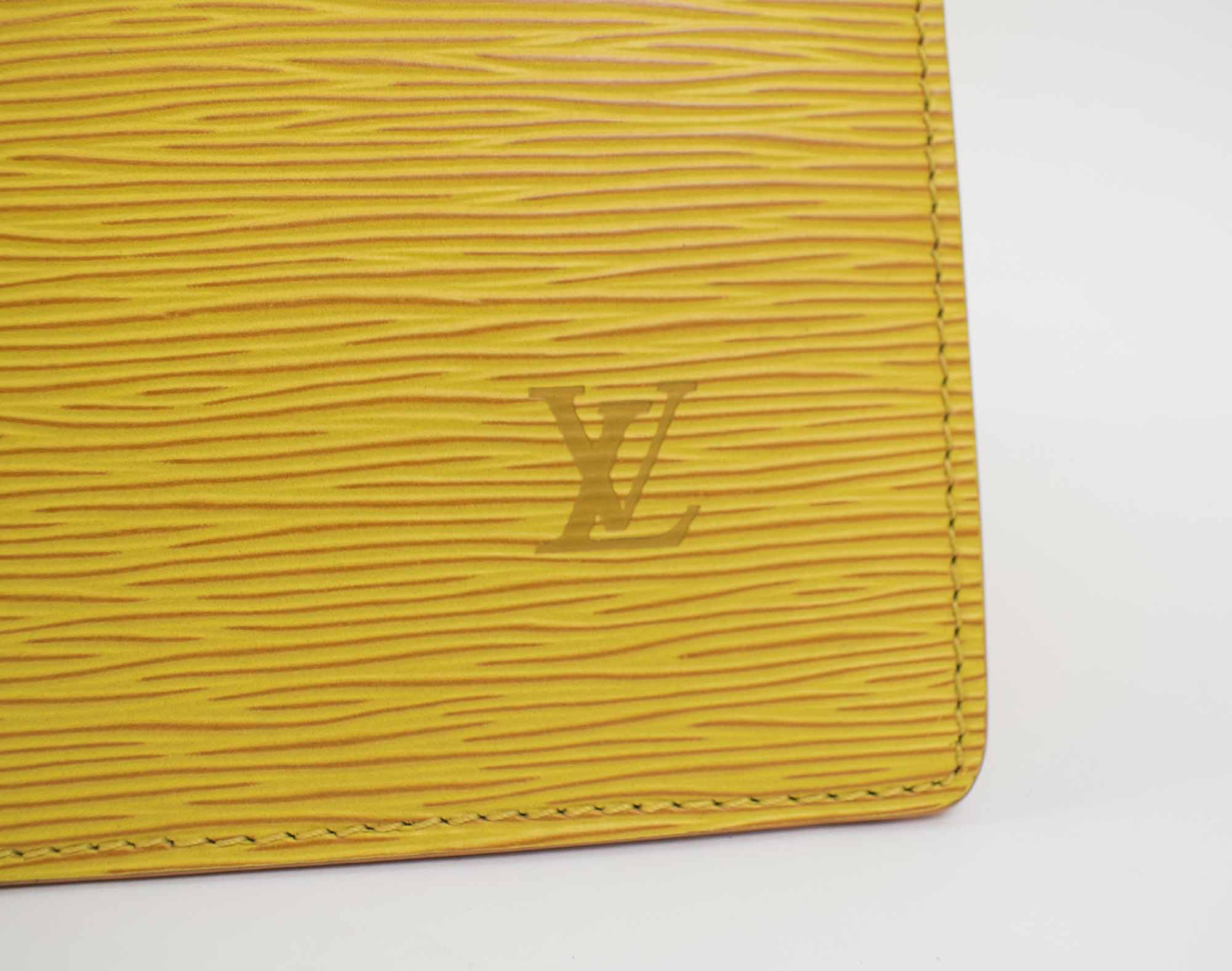 Louis Vuitton Vintage Louis Vuitton Sac Triangle Yellow Epi Leather