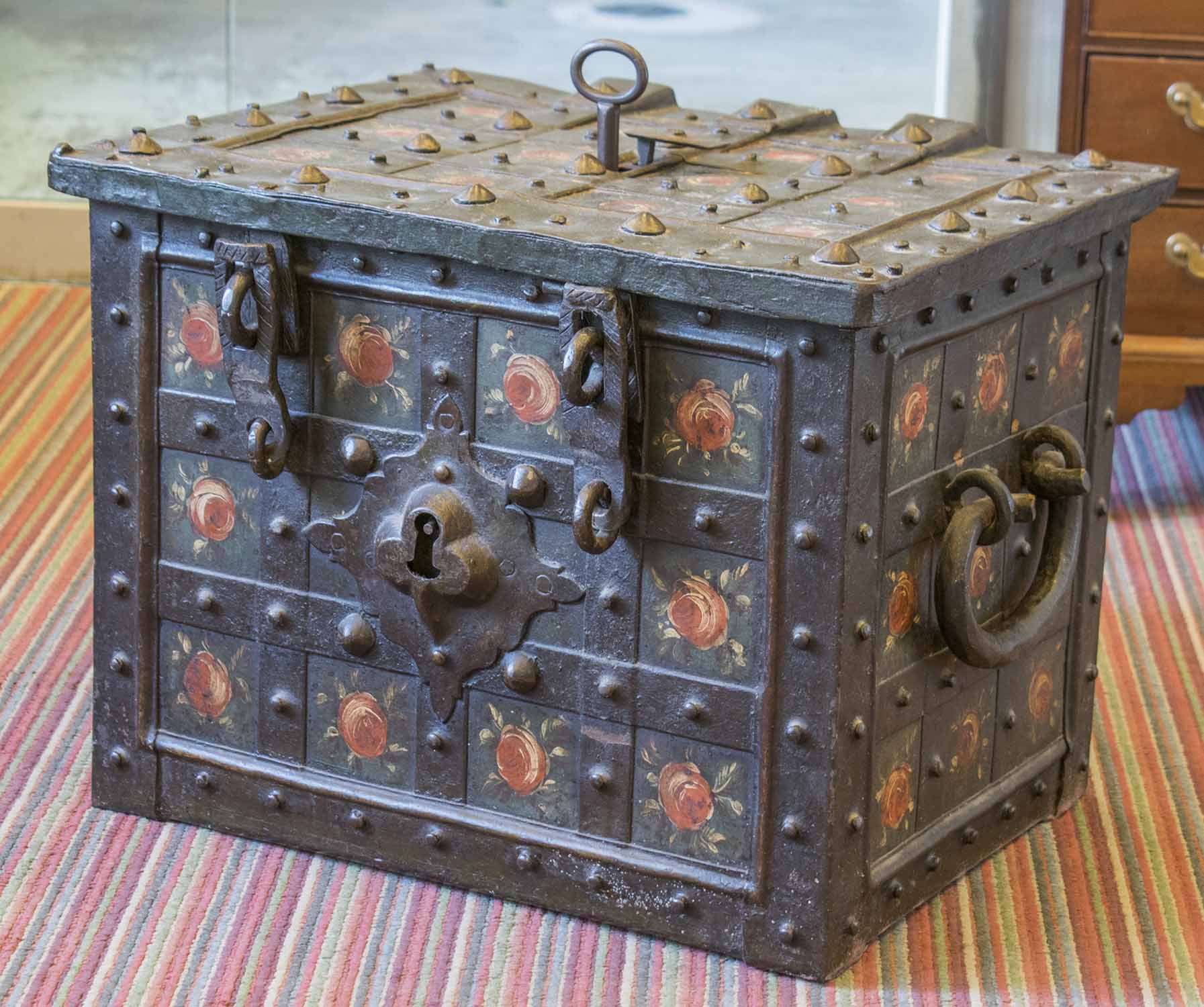 ARMADA CHEST 17th century Dutch cast iron and floral painted