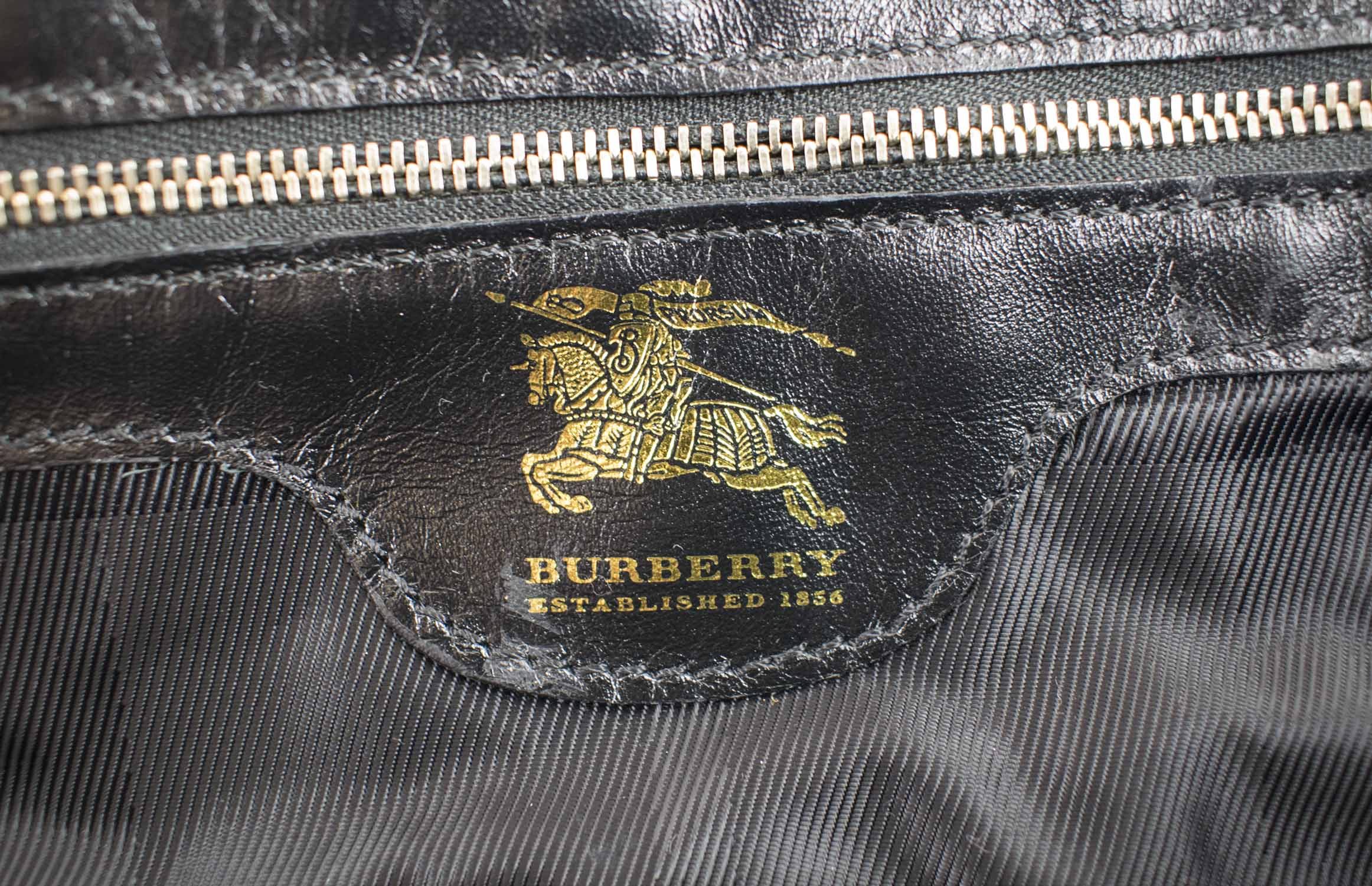 Burberry on sale 1856 zip