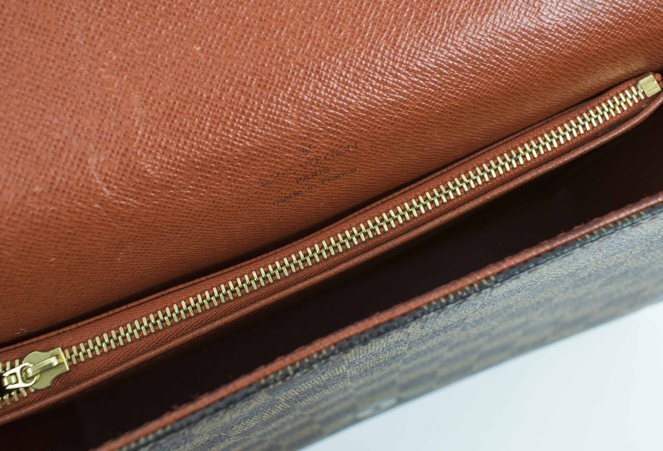 💯AUTHENTIC Louis Vuitton Damier Ebene Tribeca Carre Flap Bag