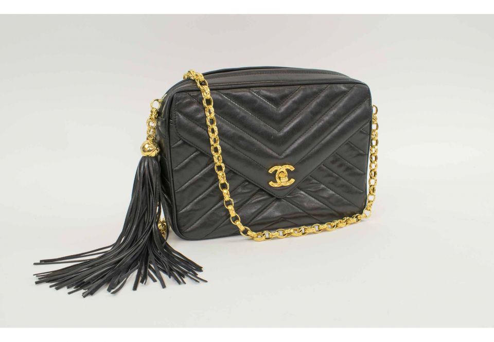 chanel bag camera chevron lot charm box pocket hardware catalogue strap cc leather 1991 pull zip lining lotsroad