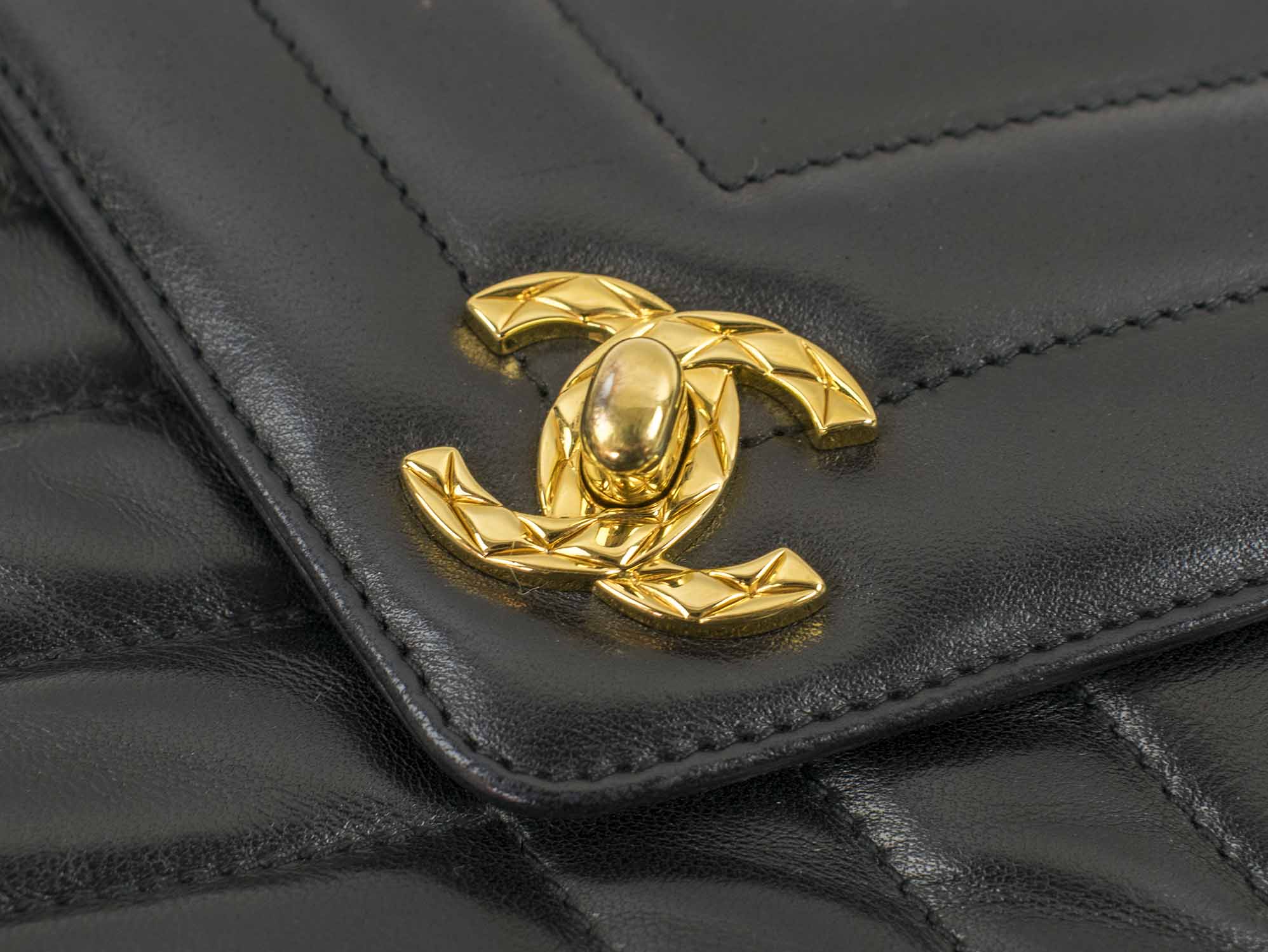 Chanel Vintage Caviar Leather Chevron Top Handle Speedy Bag at 1stDibs