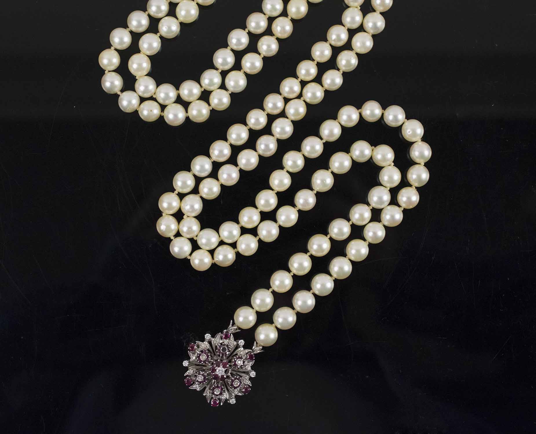 NICOLETTI MILAN 1960's, a fine two row cultured long pearl necklace to ...