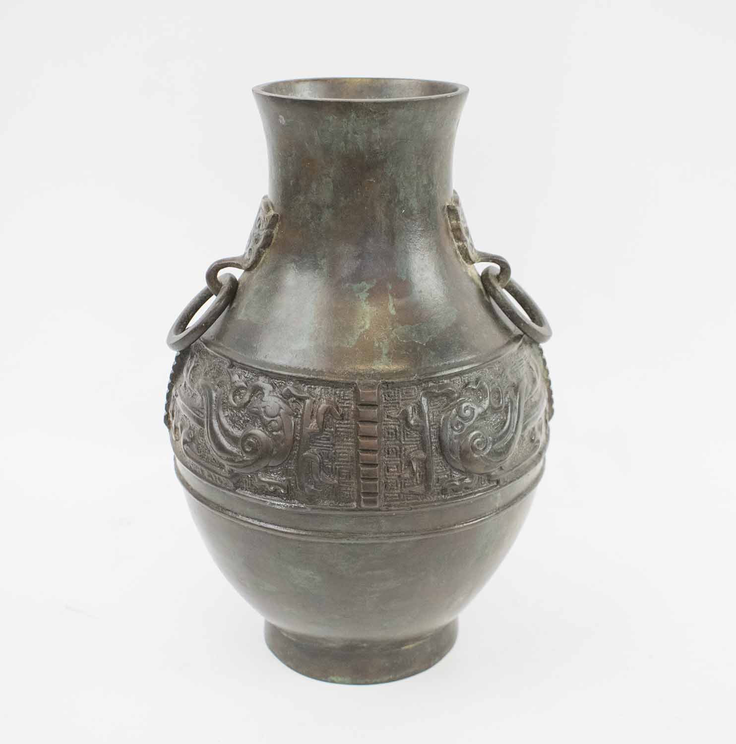 VASE, 19th century Chinese bronze of archaistic style with inscription ...